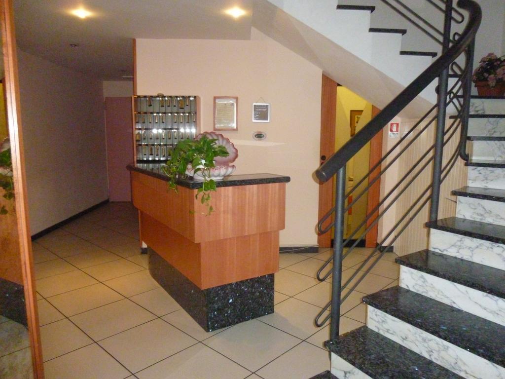Hotel Basilea Bellaria-Igea Marina Exteriör bild