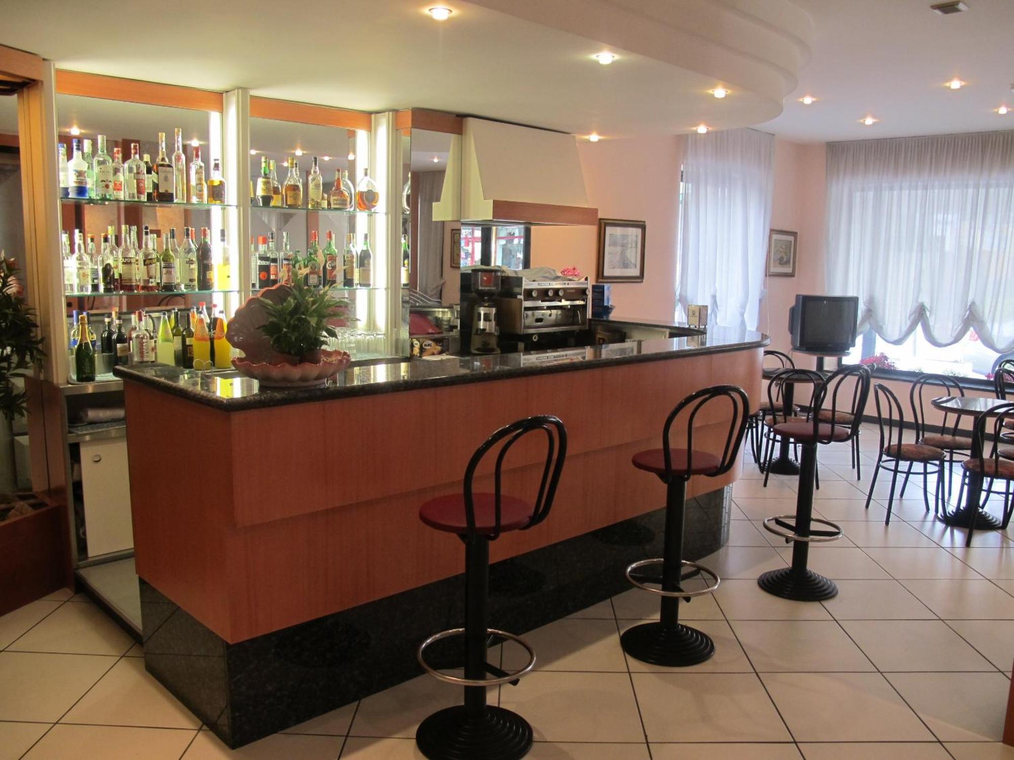 Hotel Basilea Bellaria-Igea Marina Exteriör bild